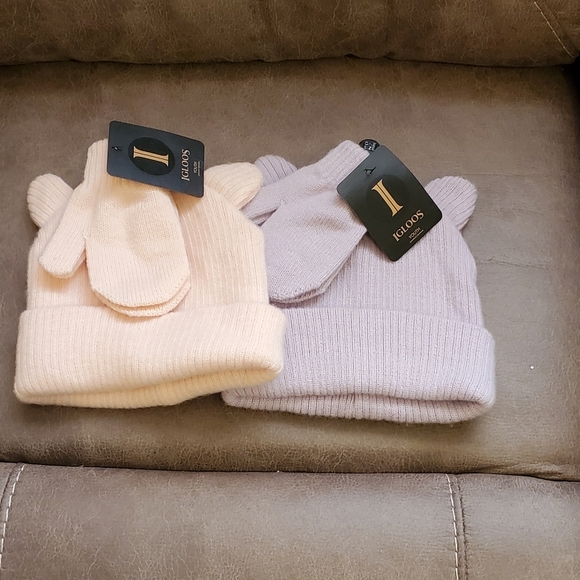 Igloos 2 Mitten and Hat Sets Pink and Purple - Picture 1 of 4